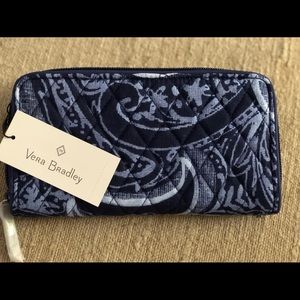 NWT Vera Bradley RFID Georgia Wallet